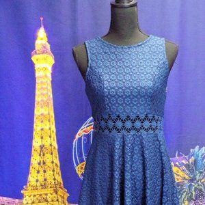 Iris Women's Sleeveless Dress